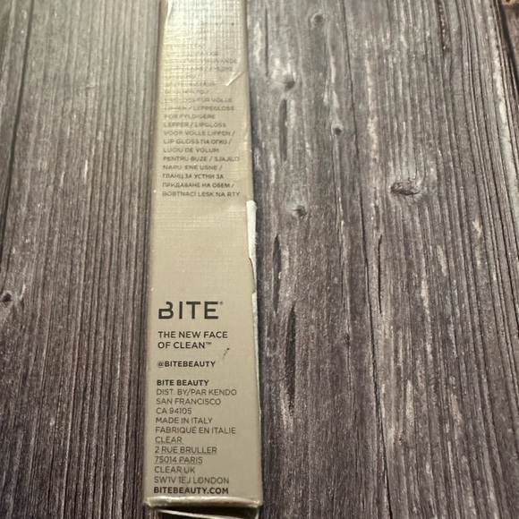 Bite Beauty Plumping Lip Gloss Raspberry Swirl - Picture 6 of 6